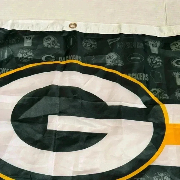 Green Bay Packers 2019 Lambeau Field 30x20 Flag SGA Coca Cola Sponsor - Picture 3 of 4
